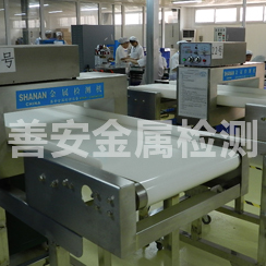 2018年采購在線金屬檢測機時需要注意什么？